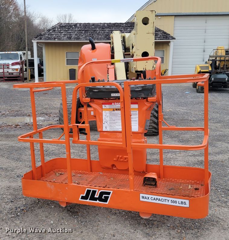 image for item IV9672 2000 JLG 450A Series II  boom lift