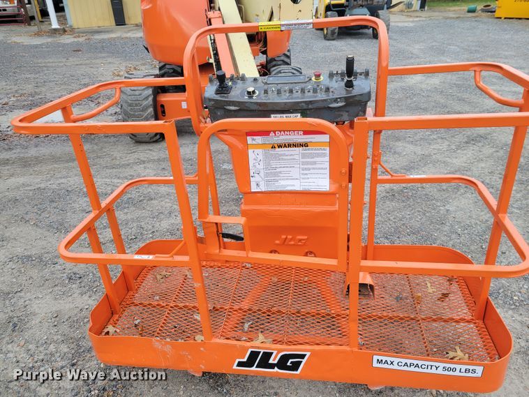 image for item IV9672 2000 JLG 450A Series II  boom lift