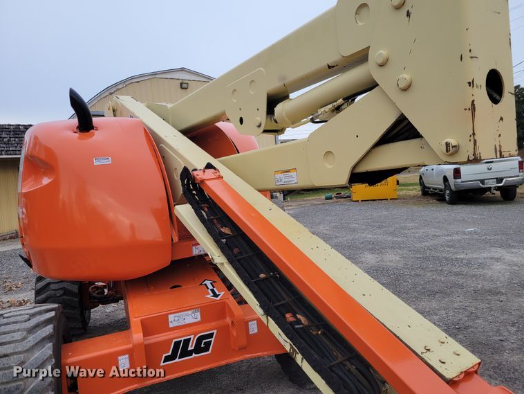 image for item IV9672 2000 JLG 450A Series II  boom lift