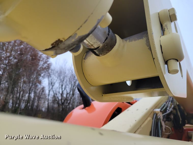 image for item IV9672 2000 JLG 450A Series II  boom lift