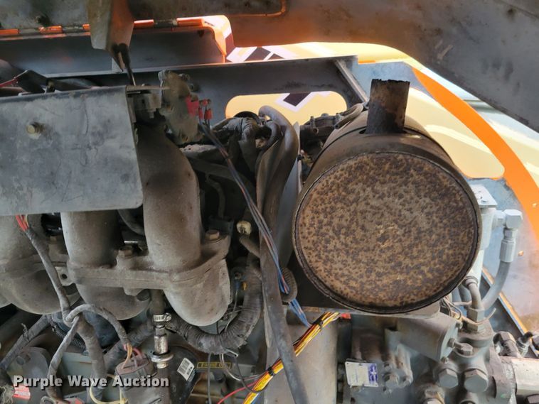 image for item IV9672 2000 JLG 450A Series II  boom lift