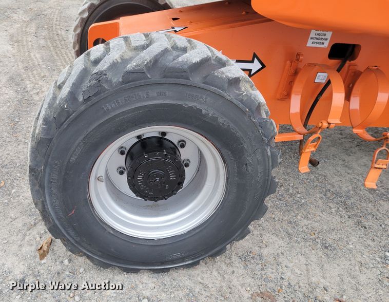 image for item IV9672 2000 JLG 450A Series II  boom lift