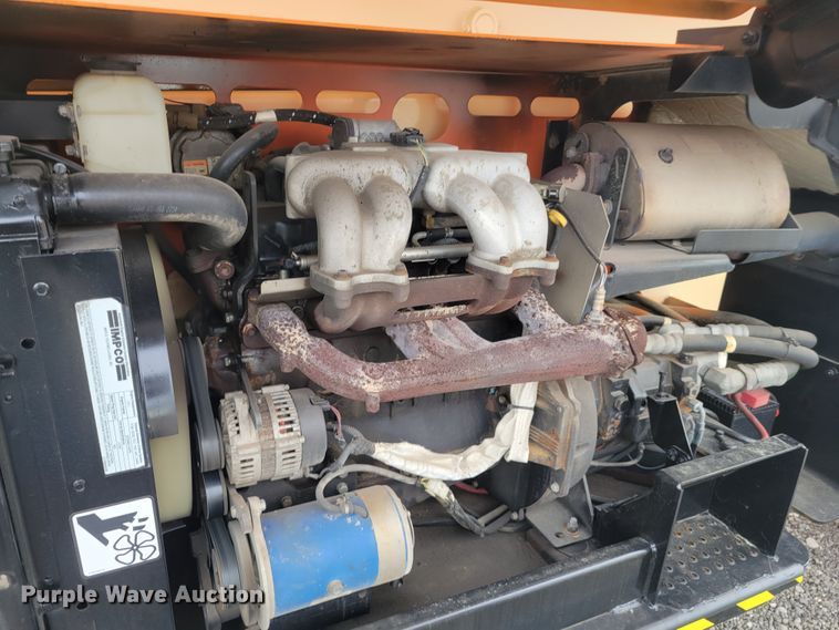 image for item IV9677 2008 JLG 4394RT  scissor lift