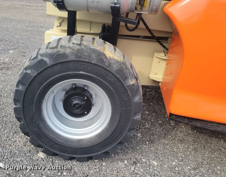 image for item IV9677 2008 JLG 4394RT  scissor lift