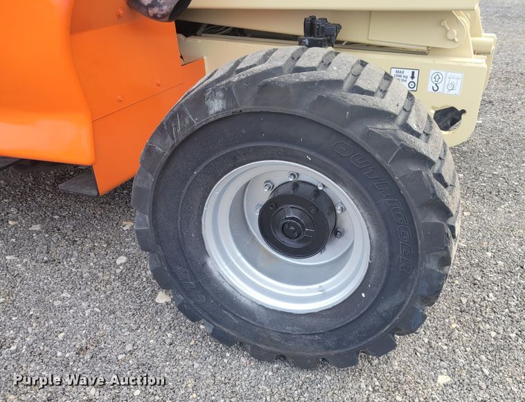 image for item IV9677 2008 JLG 4394RT  scissor lift