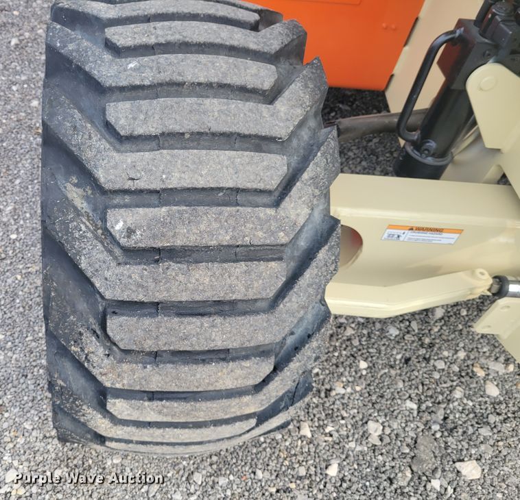 image for item IV9677 2008 JLG 4394RT  scissor lift