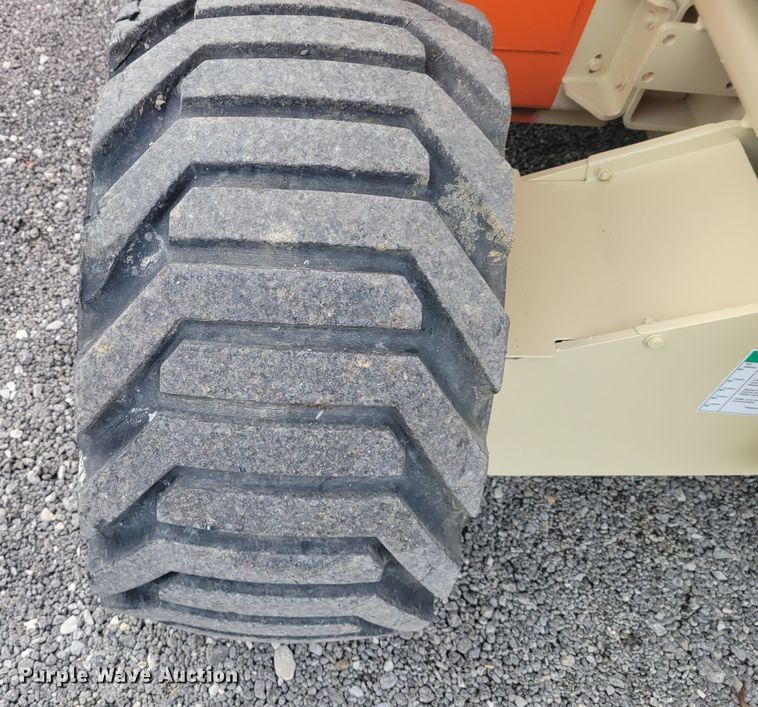 image for item IV9677 2008 JLG 4394RT  scissor lift
