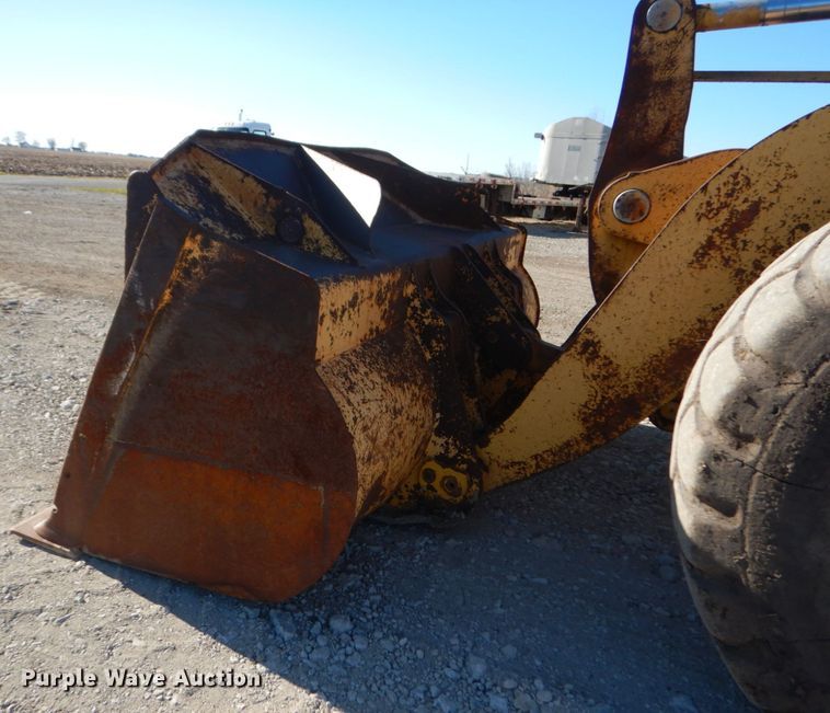 image for item IV9700 Komatsu WA400  wheel loader