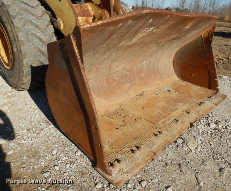 image for item IV9700 Komatsu WA400  wheel loader