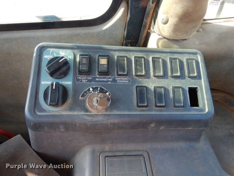 image for item IV9700 Komatsu WA400  wheel loader