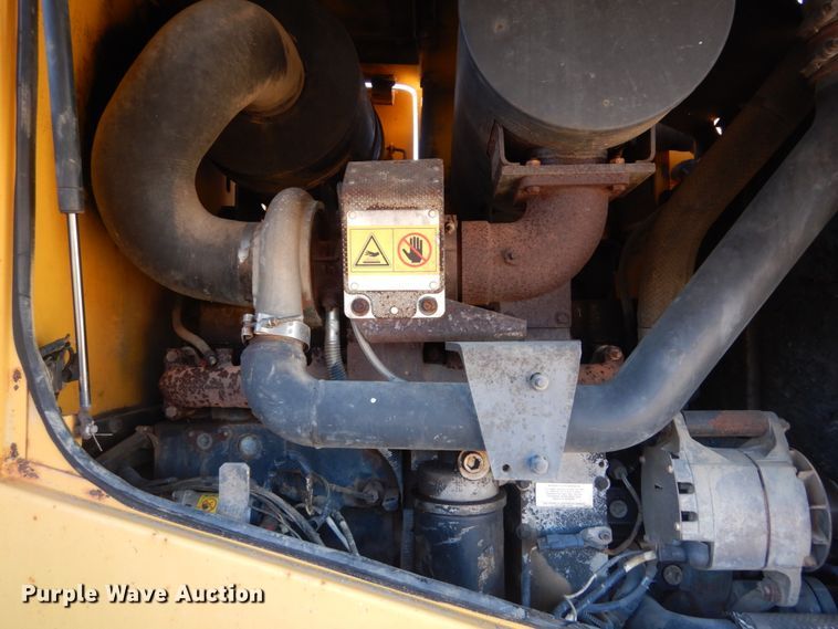 image for item IV9700 Komatsu WA400  wheel loader