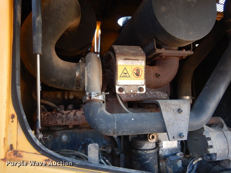 image for item IV9700 Komatsu WA400  wheel loader