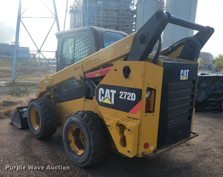 image for item IV9701 2014 Caterpillar 272D  skid steer loader