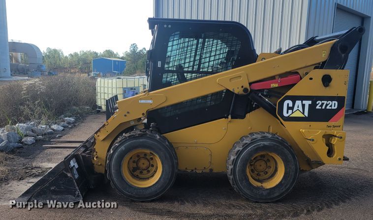 image for item IV9701 2014 Caterpillar 272D  skid steer loader