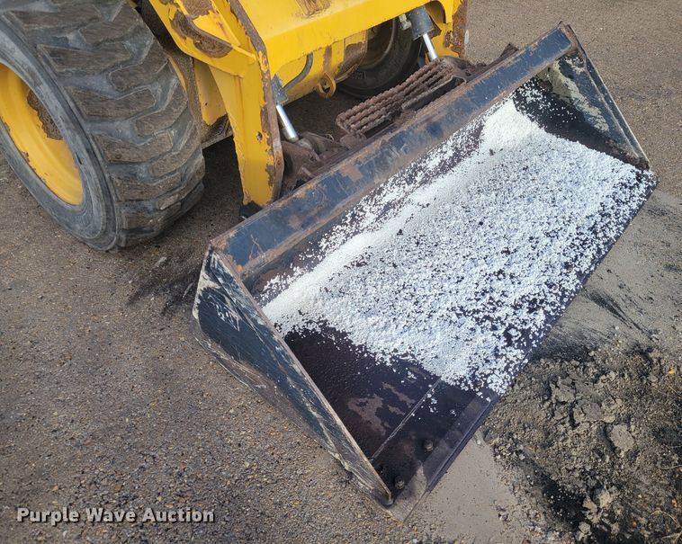 image for item IV9701 2014 Caterpillar 272D  skid steer loader