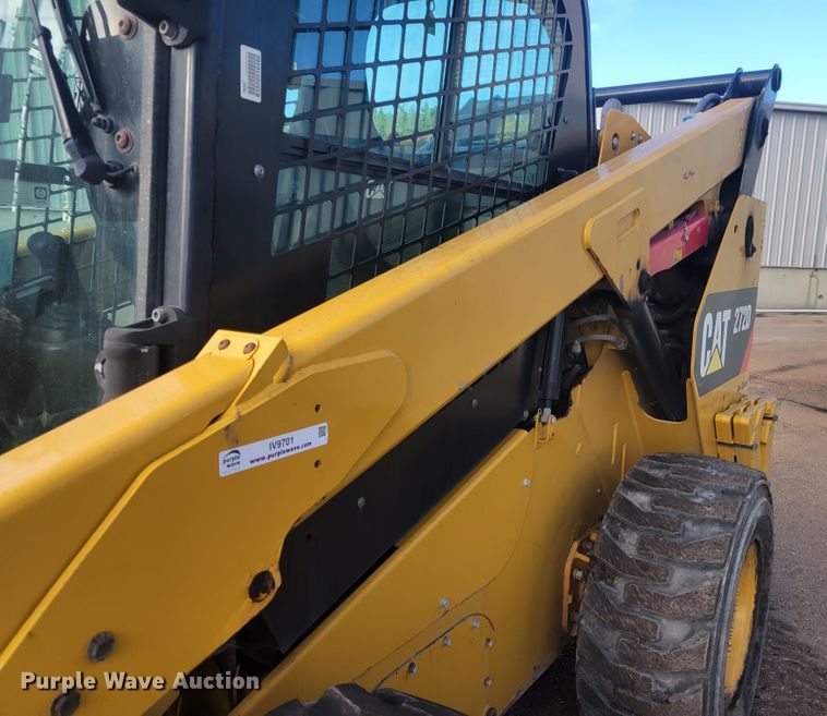 image for item IV9701 2014 Caterpillar 272D  skid steer loader