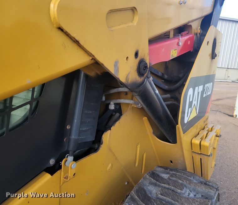 image for item IV9701 2014 Caterpillar 272D  skid steer loader