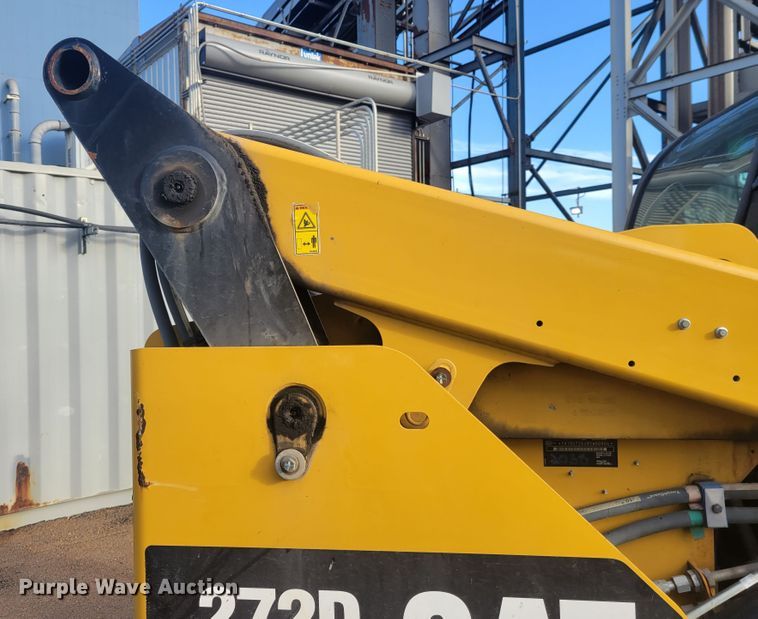 image for item IV9701 2014 Caterpillar 272D  skid steer loader