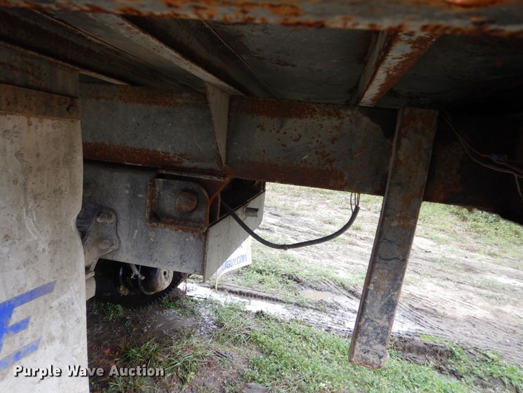 image for item IV9702 2006 International 4400  dump truck