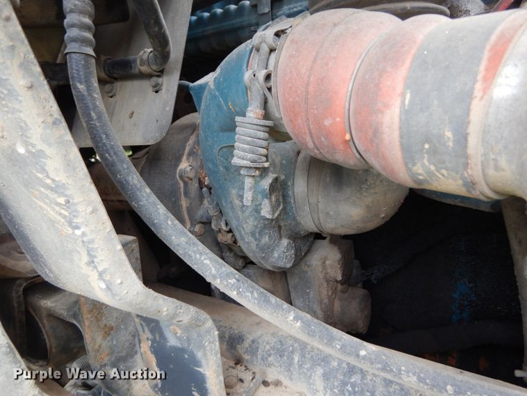 image for item IV9702 2006 International 4400  dump truck