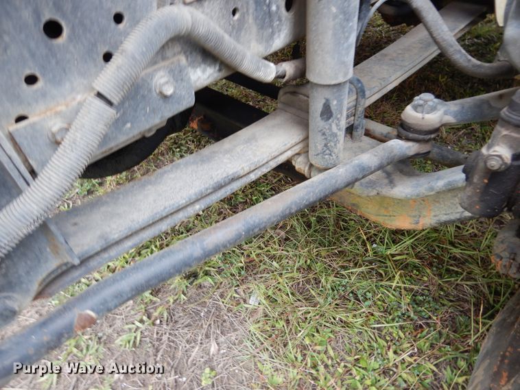 image for item IV9702 2006 International 4400  dump truck