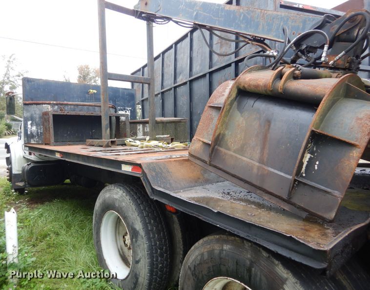 image for item IV9704 1990 International 4900  crane truck