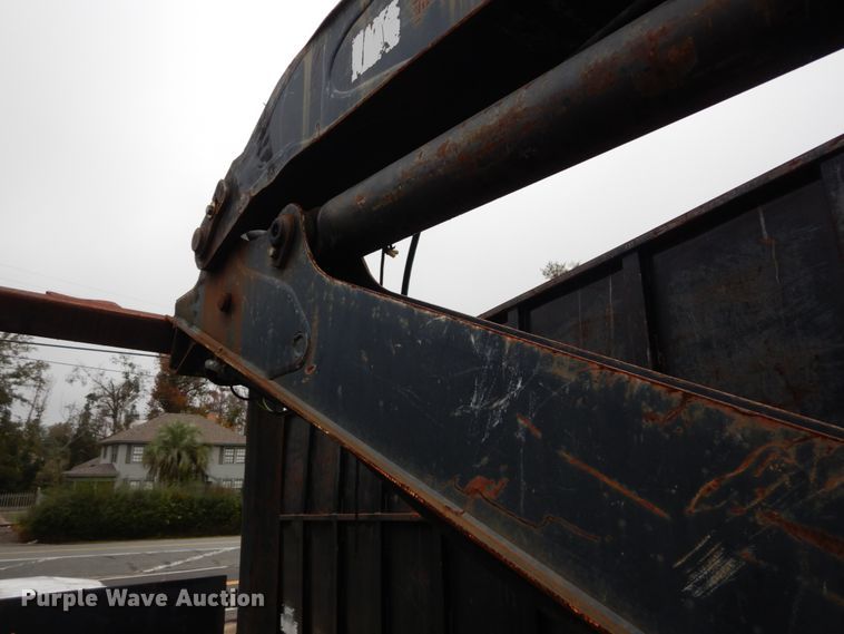 image for item IV9704 1990 International 4900  crane truck