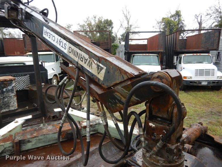 image for item IV9705 1988 International 1954  crane truck