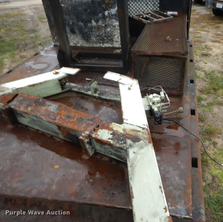 image for item IV9705 1988 International 1954  crane truck