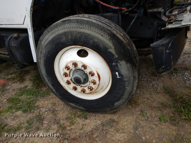 image for item IV9705 1988 International 1954  crane truck