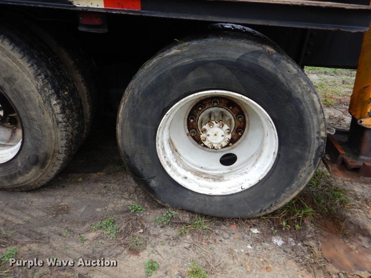 image for item IV9705 1988 International 1954  crane truck