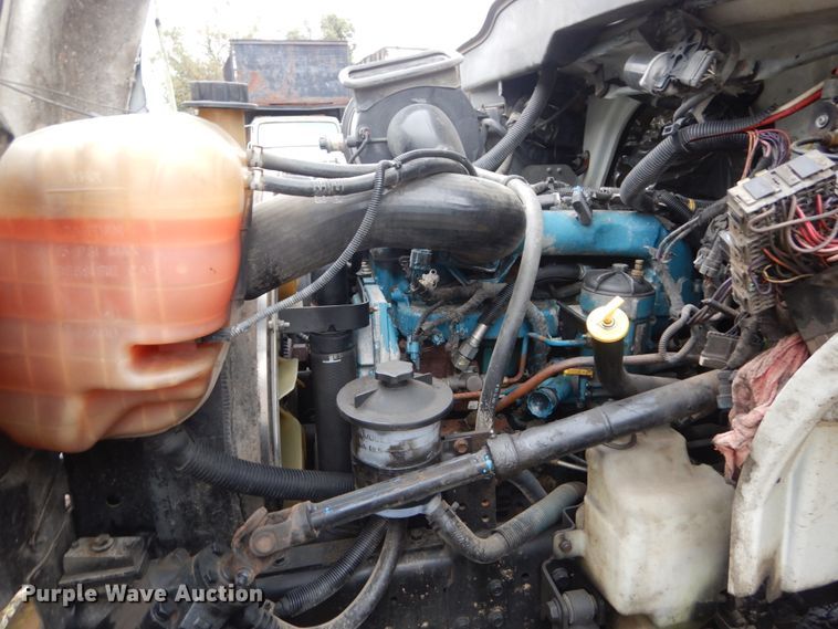 image for item IV9706 2006 International 4400  dump truck