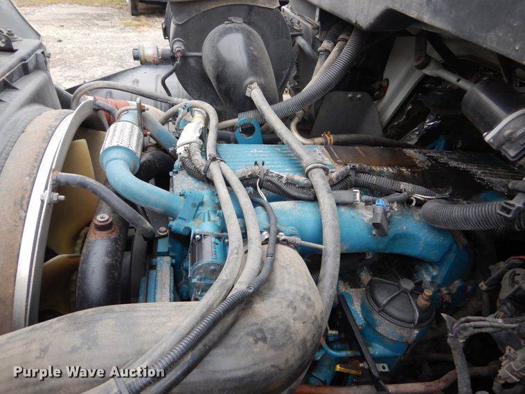 image for item IV9706 2006 International 4400  dump truck