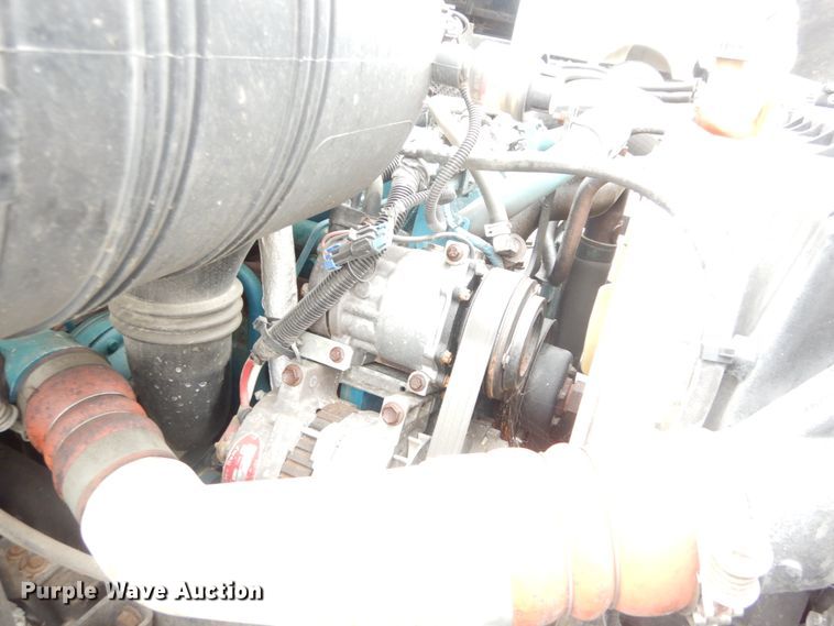 image for item IV9706 2006 International 4400  dump truck