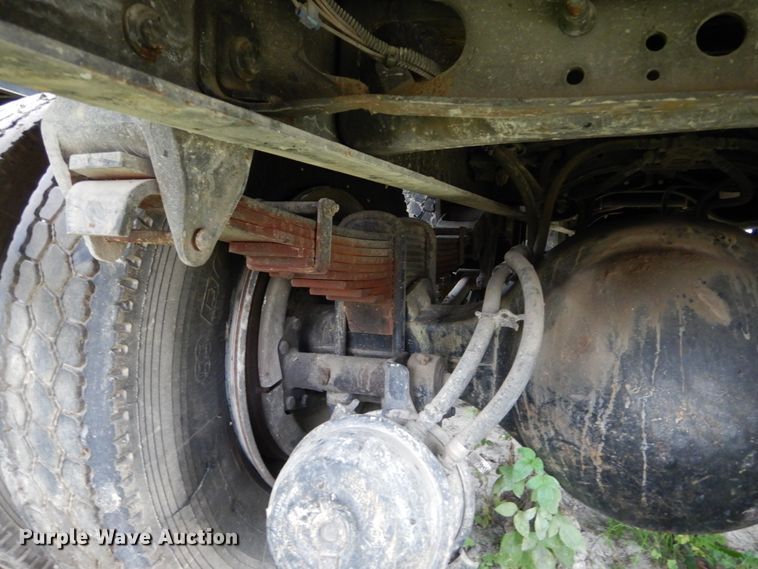 image for item IV9706 2006 International 4400  dump truck