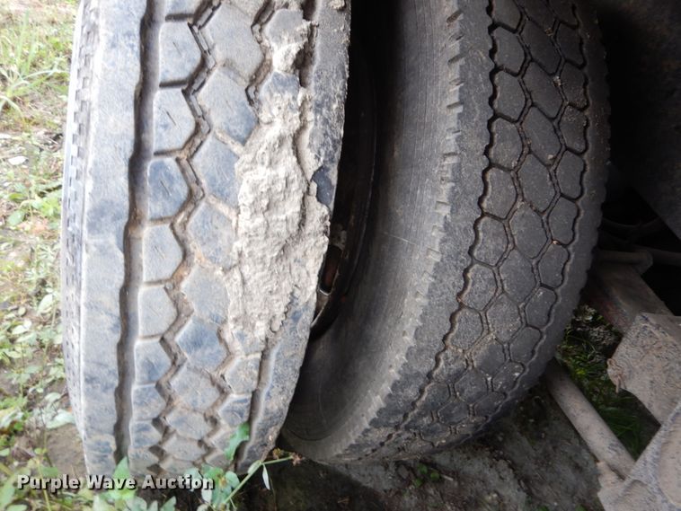 image for item IV9706 2006 International 4400  dump truck