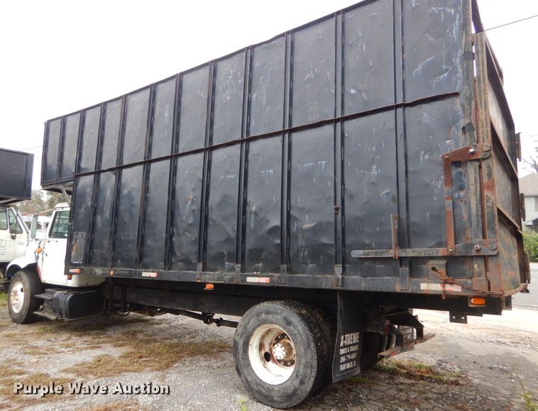 image for item IV9707 1992 International 4700  dump truck