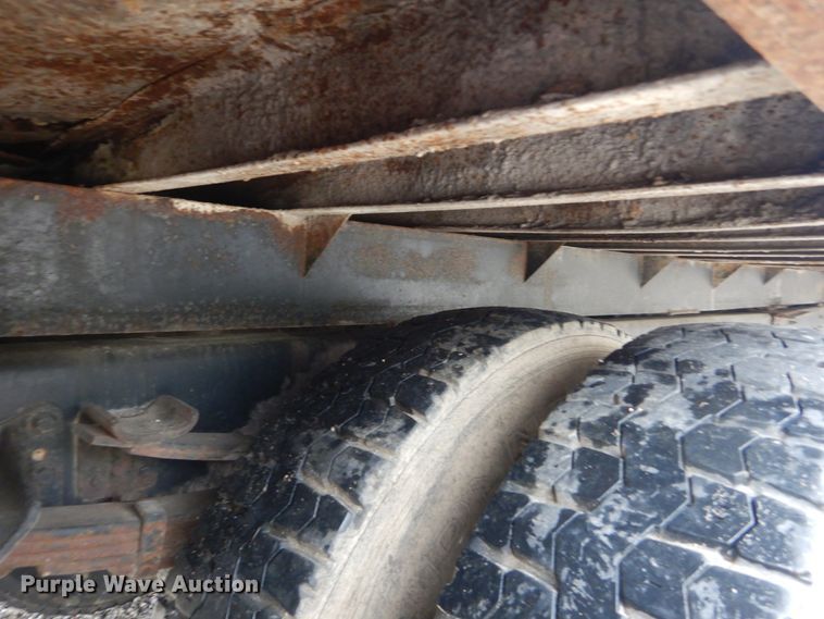 image for item IV9707 1992 International 4700  dump truck