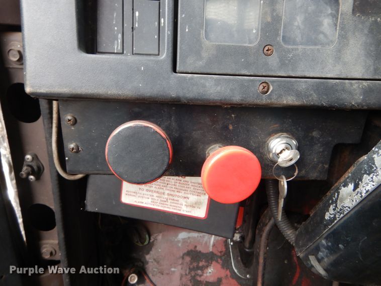 image for item IV9707 1992 International 4700  dump truck