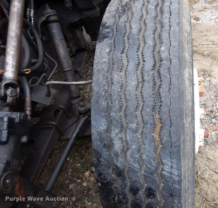 image for item IV9707 1992 International 4700  dump truck