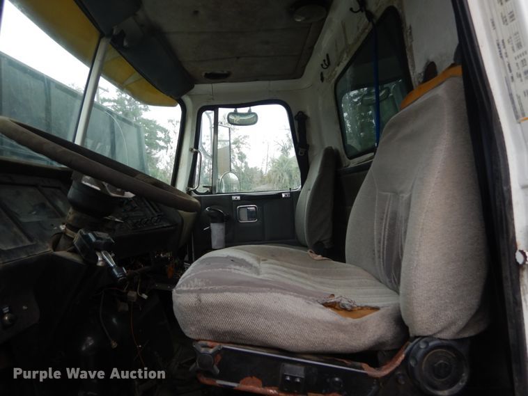 image for item IV9709 1997 Volvo WG  dump truck
