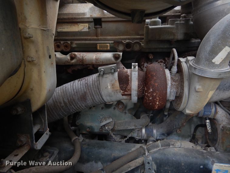 image for item IV9709 1997 Volvo WG  dump truck