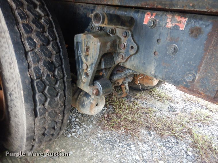 image for item IV9709 1997 Volvo WG  dump truck