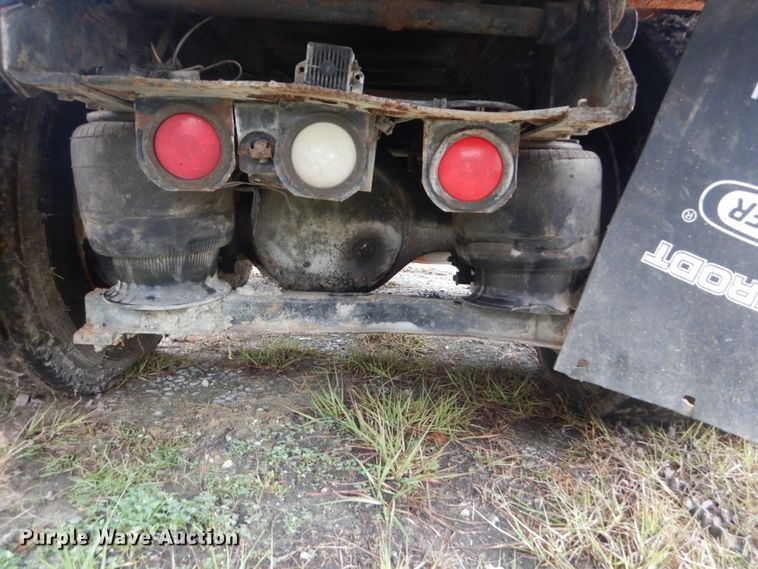 image for item IV9709 1997 Volvo WG  dump truck