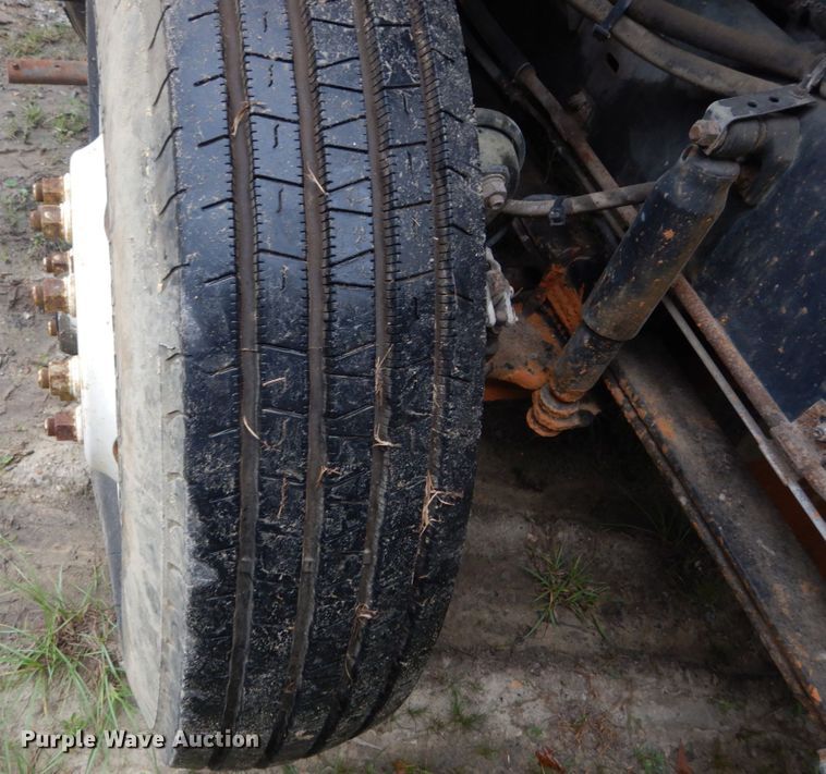 image for item IV9709 1997 Volvo WG  dump truck