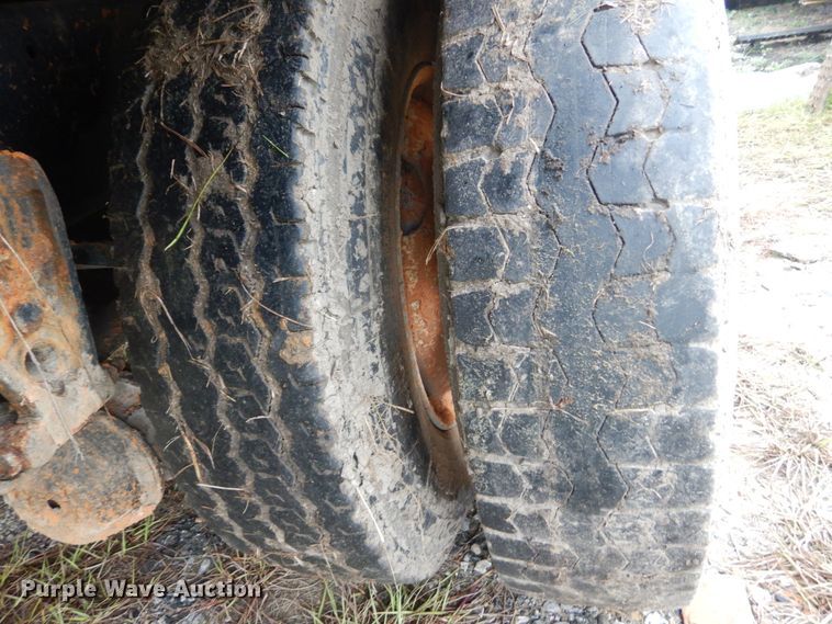 image for item IV9709 1997 Volvo WG  dump truck