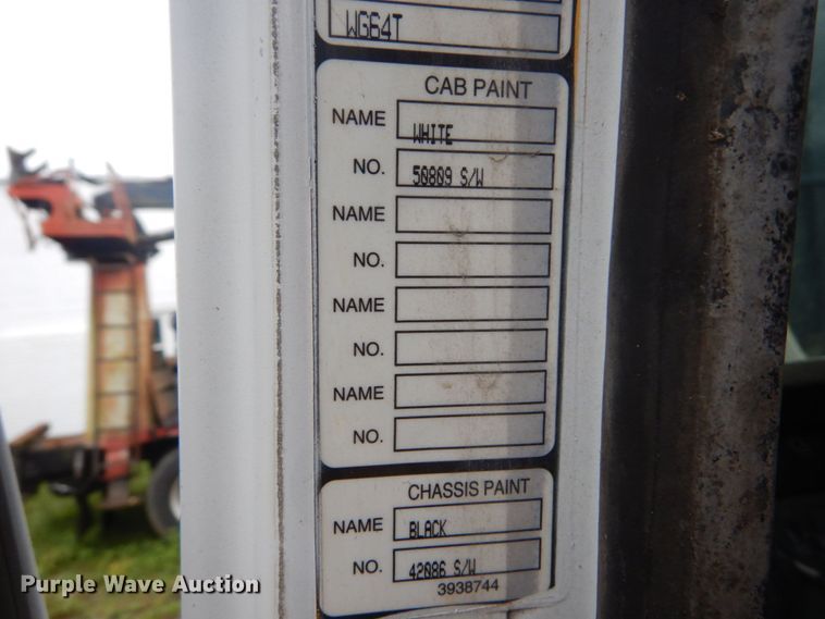 image for item IV9709 1997 Volvo WG  dump truck