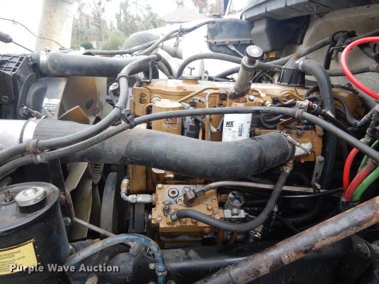 image for item IV9710 2000 Freightliner FL70  dump truck