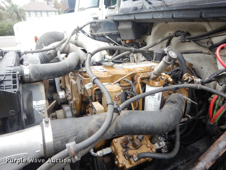 image for item IV9710 2000 Freightliner FL70  dump truck
