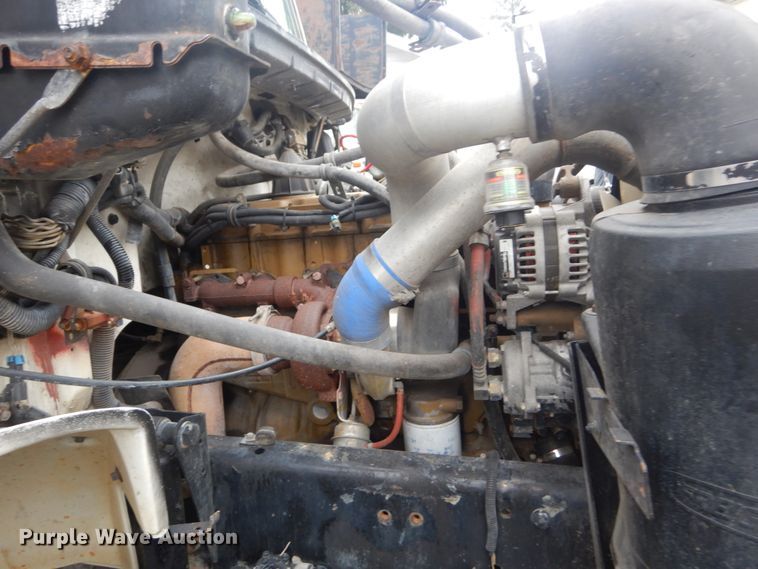 image for item IV9710 2000 Freightliner FL70  dump truck